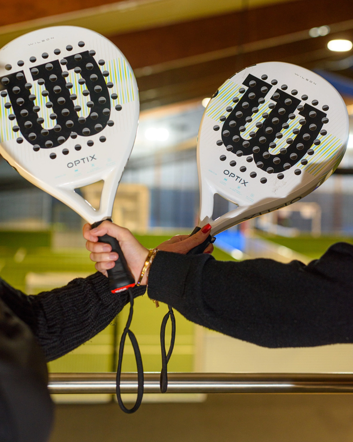 Champions Restaurant und Sportsbar - Genießen Sie frisch zubereitete Speisen, kühle Getränke - Schläger zum Ausleihen